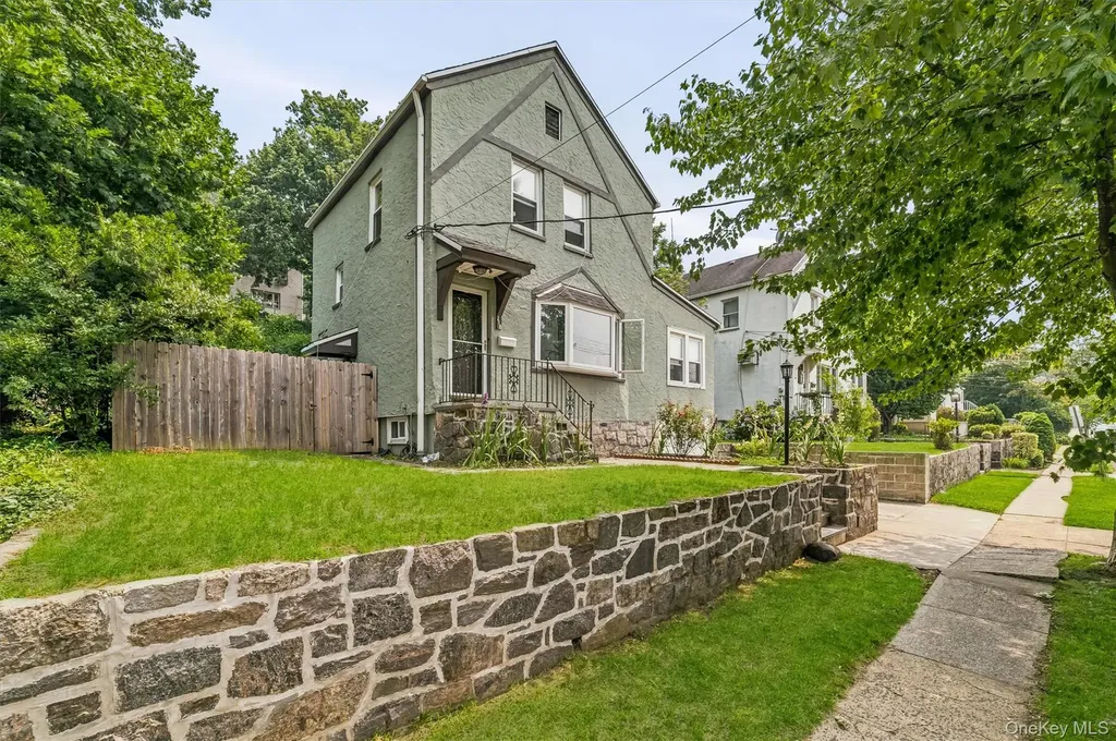 218 Sedgwick Avenue Yonkers NY 10705