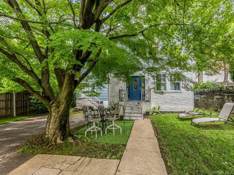642 Park Avenue Yonkers NY 10703