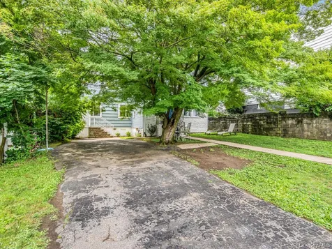 642 Park Avenue Yonkers NY 10703