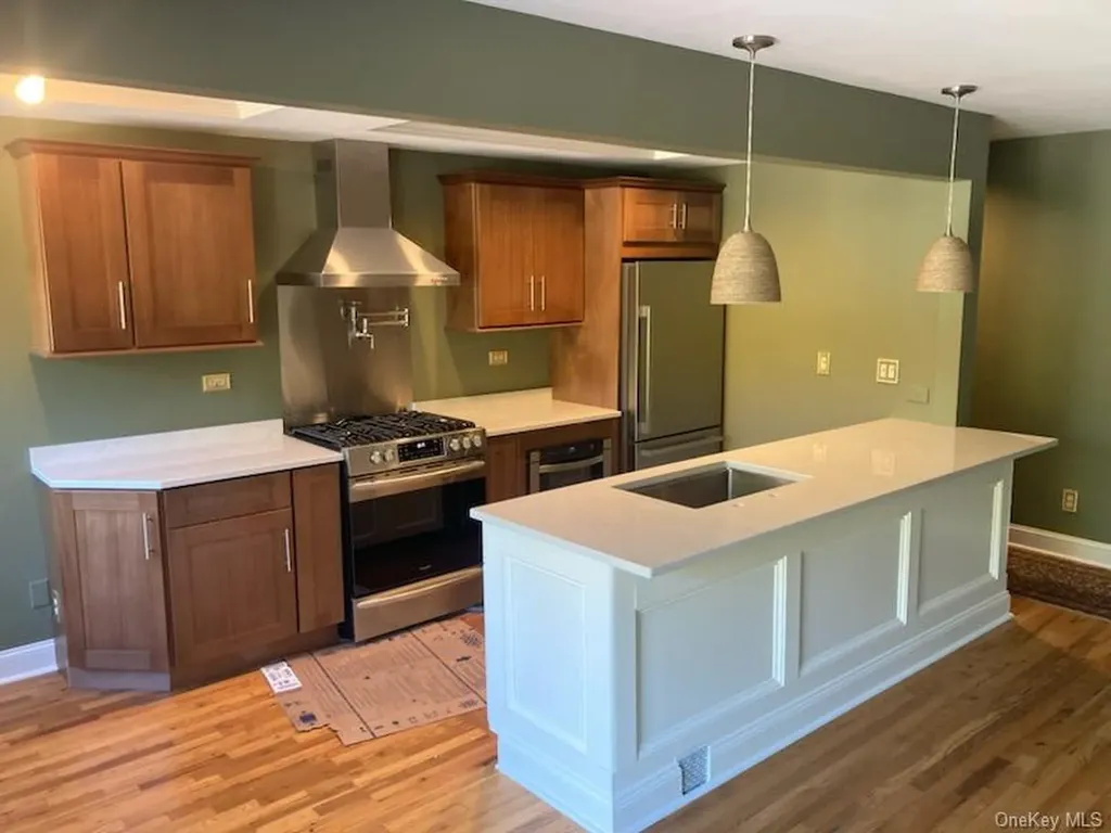 2 Colonial Road Beacon NY 12508