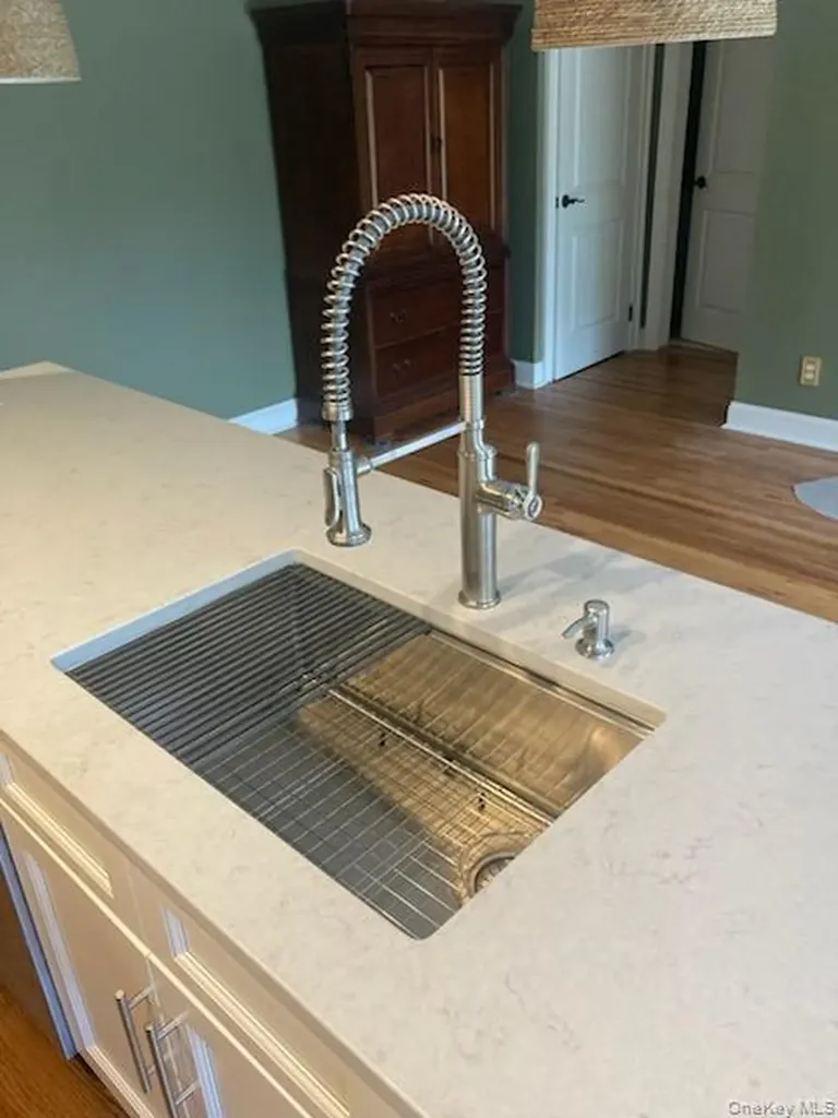 2 Colonial Road Beacon NY 12508