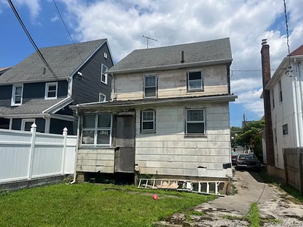 9226 217th Street Queens Village NY 11428