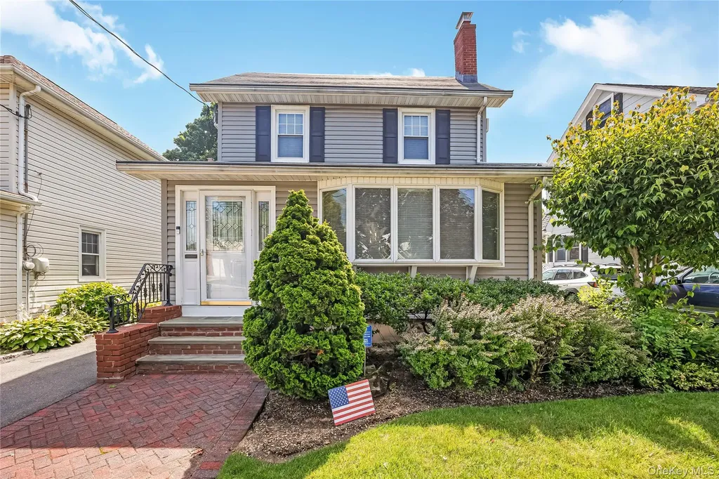 69 Vernon Avenue Rockville Centre NY 11570