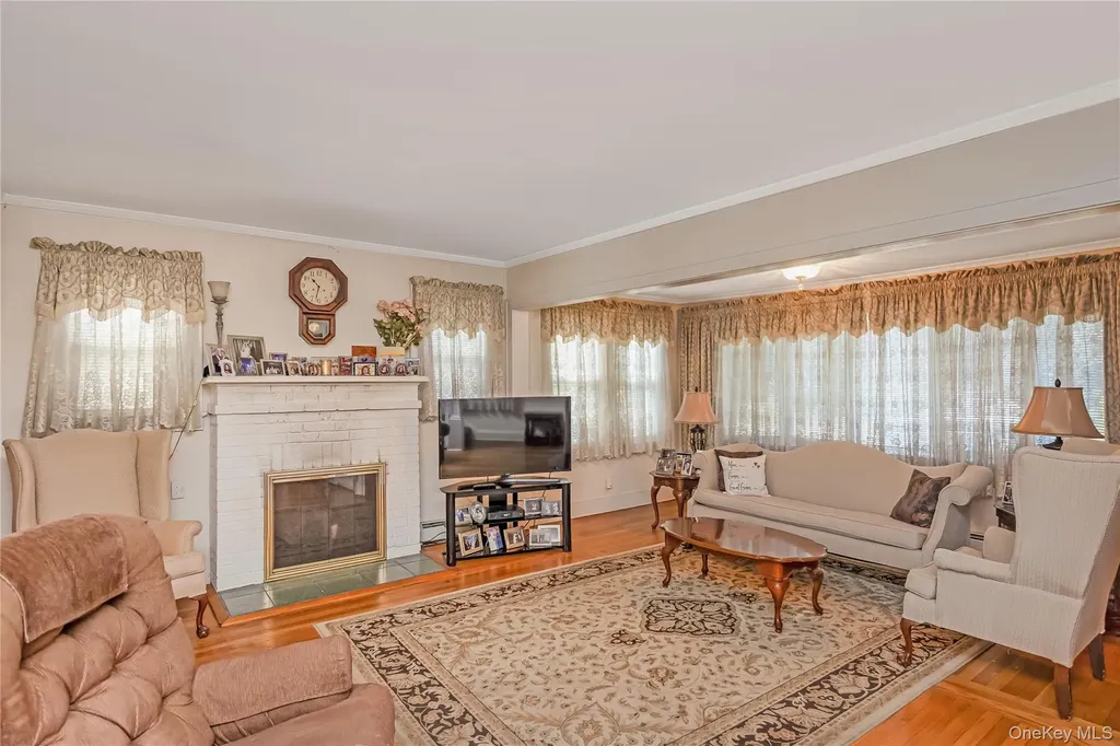 69 Vernon Avenue Rockville Centre NY 11570