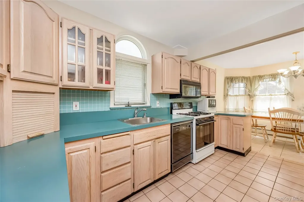 69 Vernon Avenue Rockville Centre NY 11570