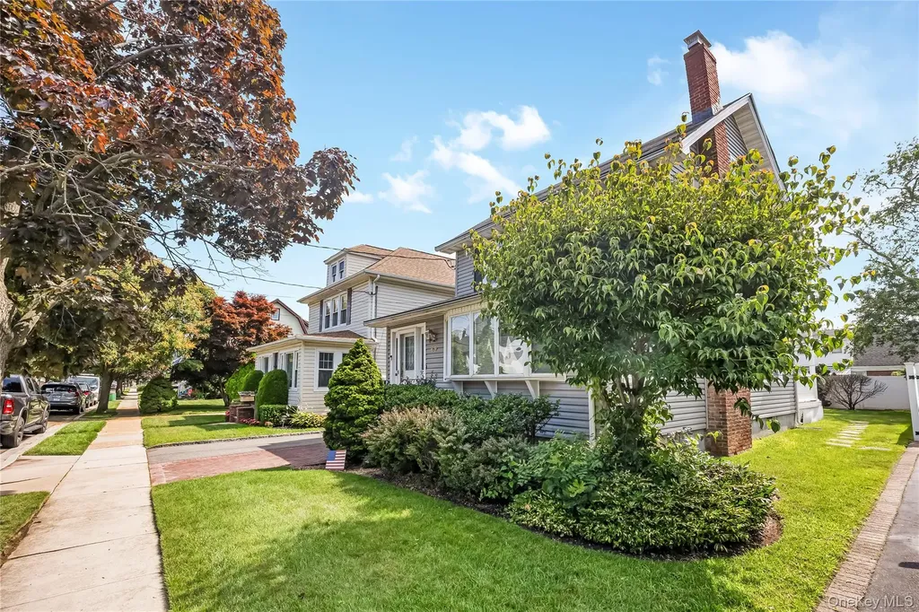 69 Vernon Avenue Rockville Centre NY 11570