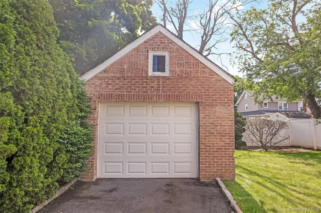 69 Vernon Avenue Rockville Centre NY 11570