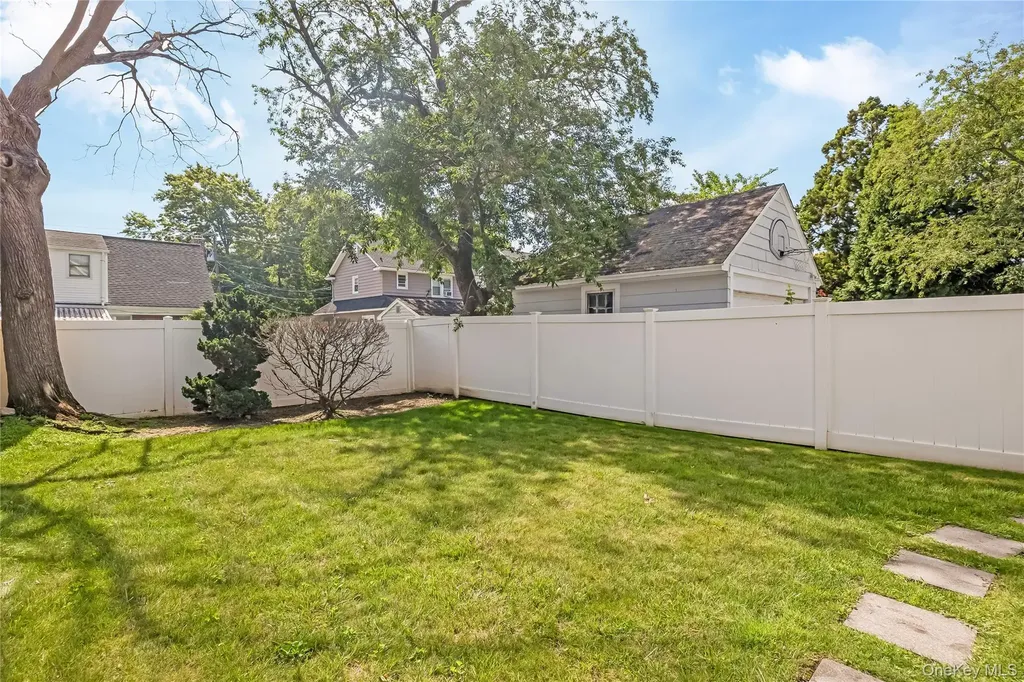 69 Vernon Avenue Rockville Centre NY 11570