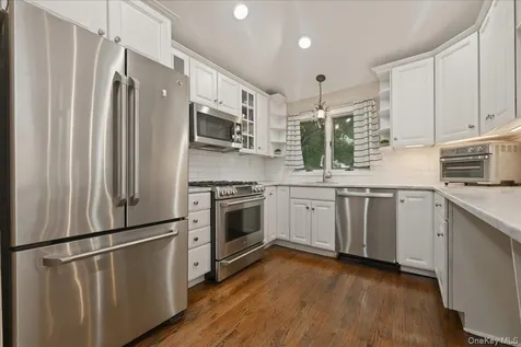 56 Glen Cove Drive Glen Head NY 11545