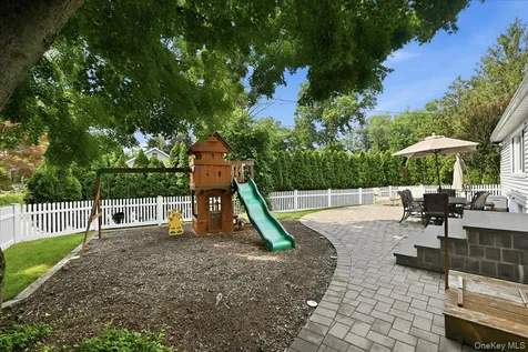 56 Glen Cove Drive Glen Head NY 11545