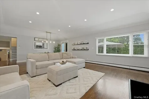 56 Glen Cove Drive Glen Head NY 11545