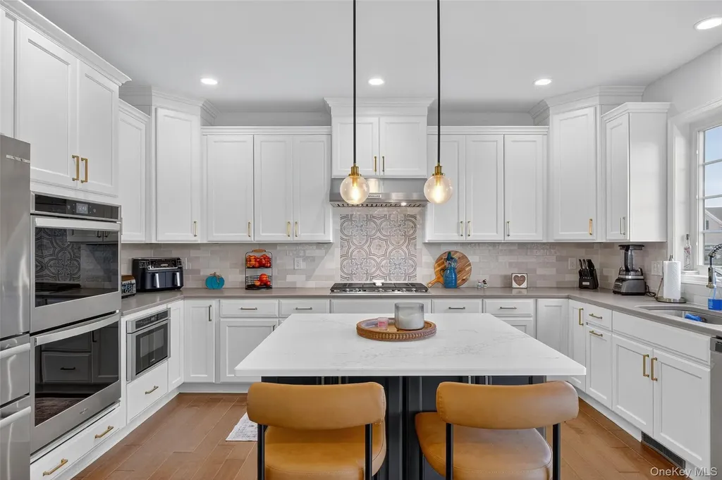 48 E Van Buren Way Hopewell Junction NY 12533
