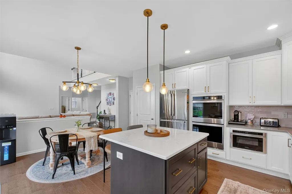 48 E Van Buren Way Hopewell Junction NY 12533