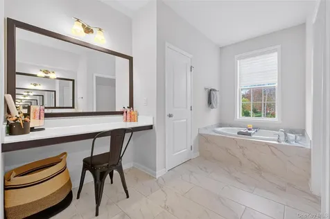 48 E Van Buren Way Hopewell Junction NY 12533