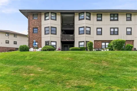 18 Hastings Court Yorktown Heights NY 10598