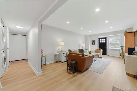 18 Hastings Court Yorktown Heights NY 10598