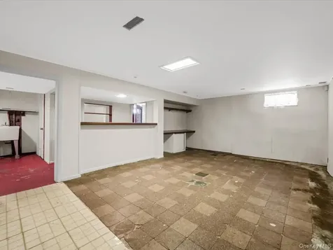 42 Berkshire Road Yonkers NY 10710