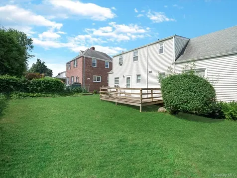 42 Berkshire Road Yonkers NY 10710