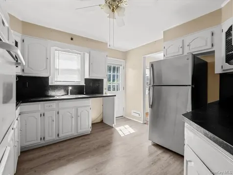 42 Berkshire Road Yonkers NY 10710