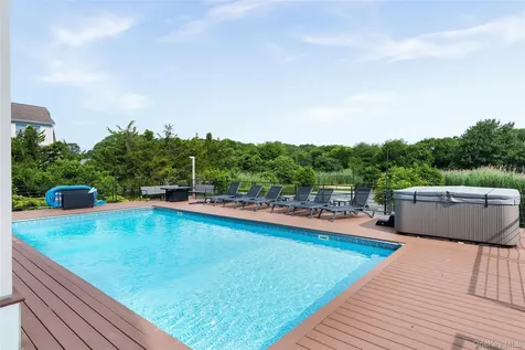 12 Bay Meadow Lane Westhampton NY 11977