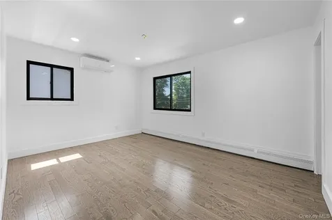 274 Central Park Road Plainview NY 11803