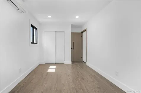 274 Central Park Road Plainview NY 11803