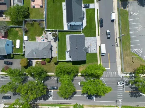 274 Central Park Road Plainview NY 11803