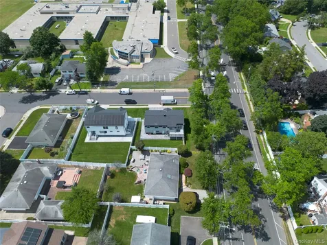 274 Central Park Road Plainview NY 11803