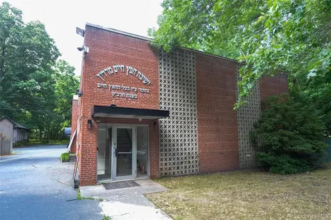 82 Highview Road Suffern NY 10901