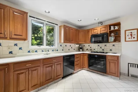 115 Ogden Avenue White Plains NY 10605