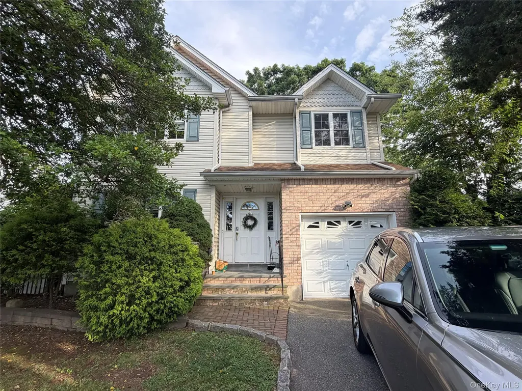 35 Willis Avenue Syosset NY 11791