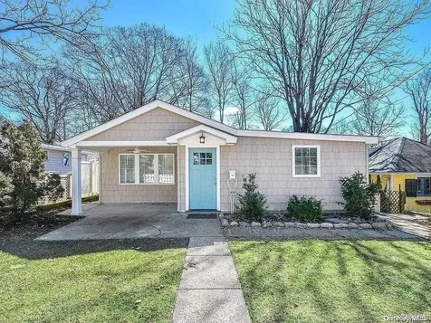 125 15th Avenue Sea Cliff NY 11579