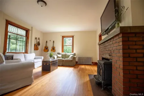 15 Wildey Road Barrytown NY 12507