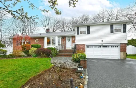 96 Phipps Lane Plainview NY 11803