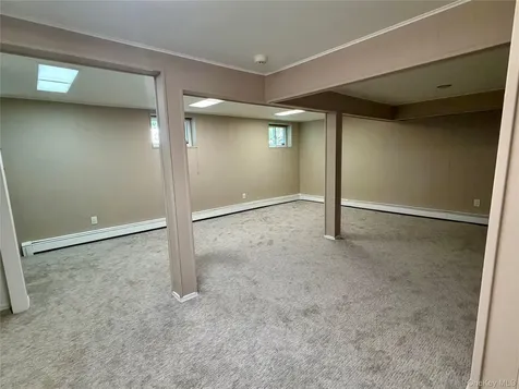 96 Phipps Lane Plainview NY 11803