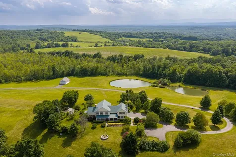 189 Sutherland Road Chatham NY 12184