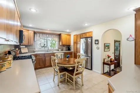 21 Circle Drive Glen Cove NY 11542