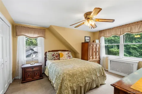 21 Circle Drive Glen Cove NY 11542