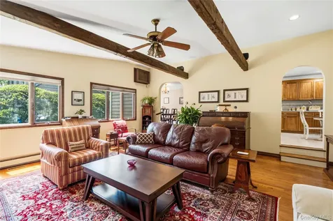 21 Circle Drive Glen Cove NY 11542