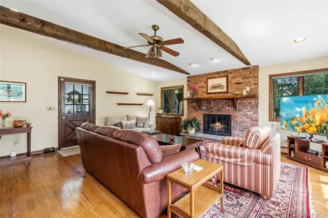 21 Circle Drive Glen Cove NY 11542