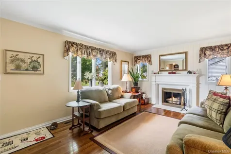 21 Circle Drive Glen Cove NY 11542