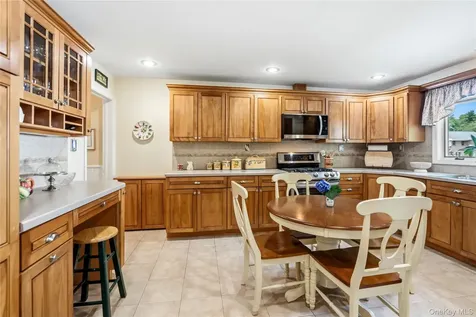 21 Circle Drive Glen Cove NY 11542