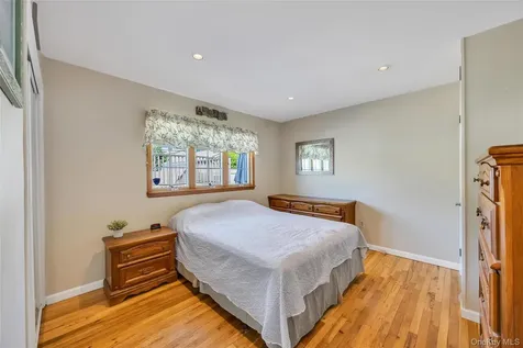 42 Crescent Street Hicksville NY 11801