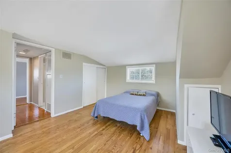 42 Crescent Street Hicksville NY 11801