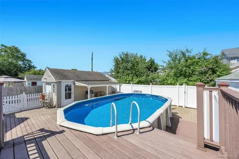 42 Crescent Street Hicksville NY 11801