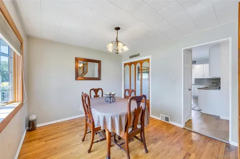 42 Crescent Street Hicksville NY 11801