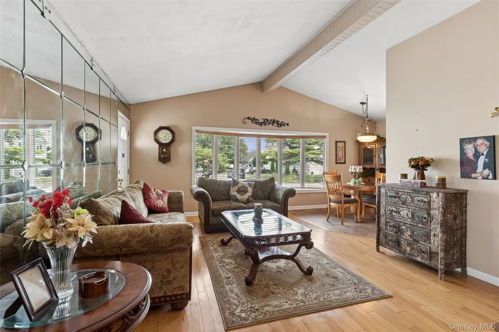 114 Miller Road Hicksville NY 11801