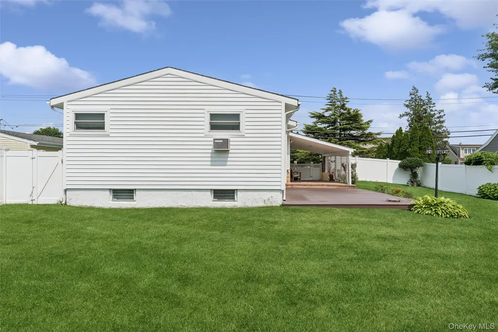 114 Miller Road Hicksville NY 11801