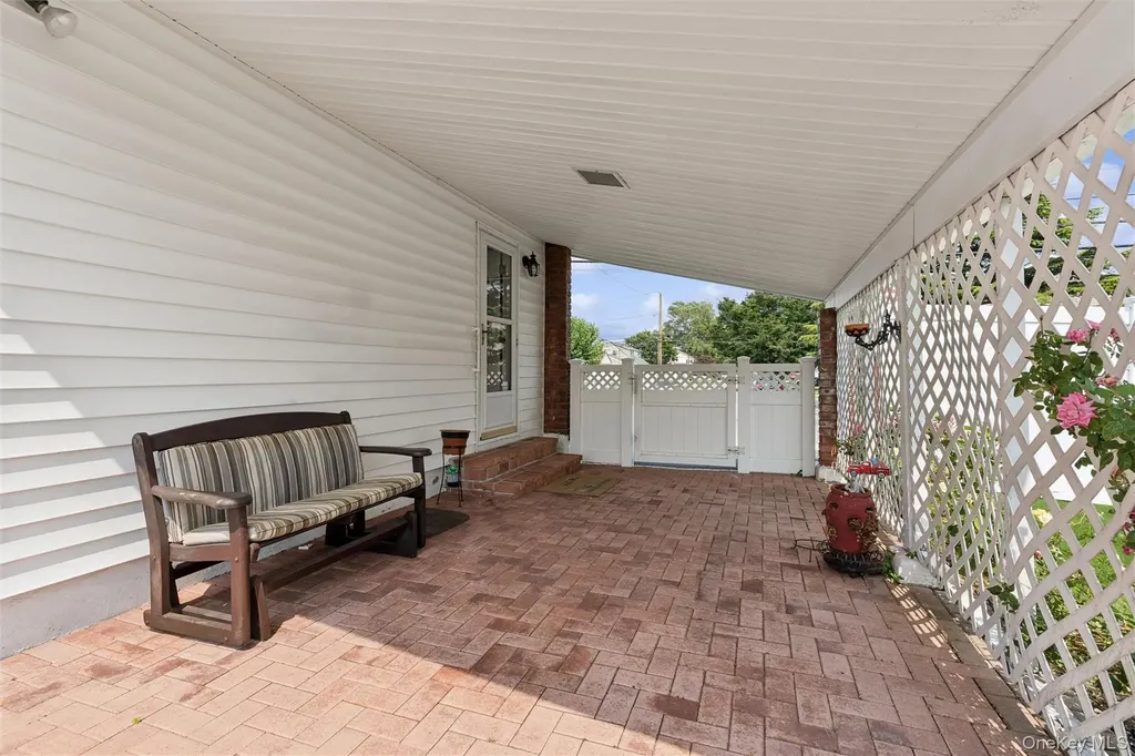 114 Miller Road Hicksville NY 11801