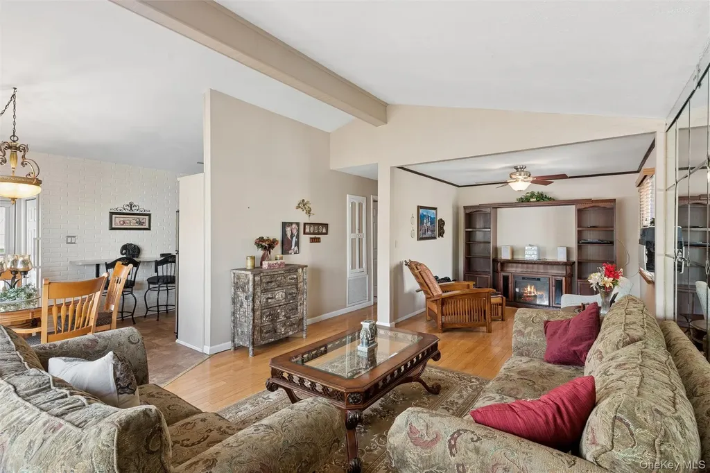 114 Miller Road Hicksville NY 11801